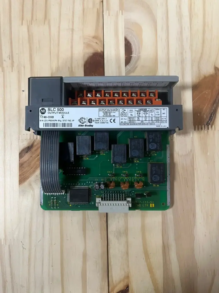 Allen-Bradley 1746-OX8 A